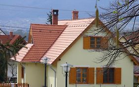 Zsofia Apartman